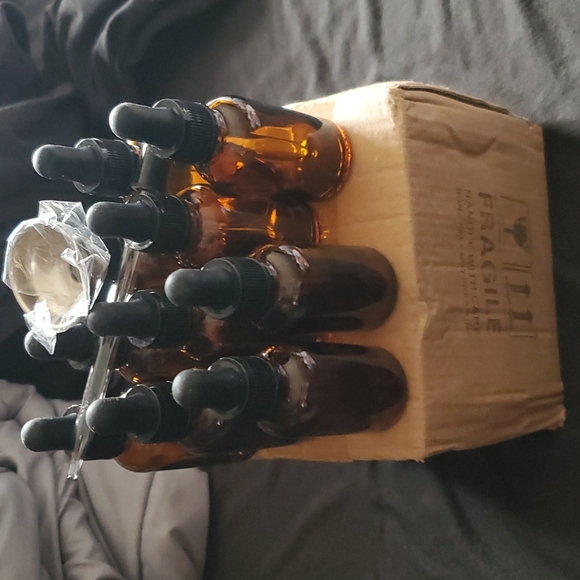 1 oz glass bottles - Picture 1 of 5